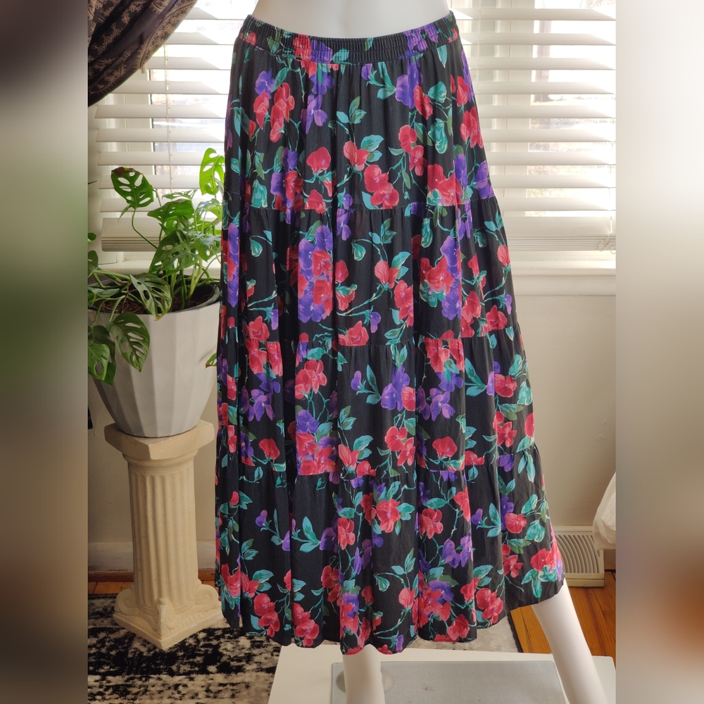 Malco Modes Vintage Black Floral Tiered Western Maxi Skirt Size Large